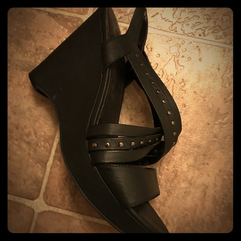 Madison black wedge sandals